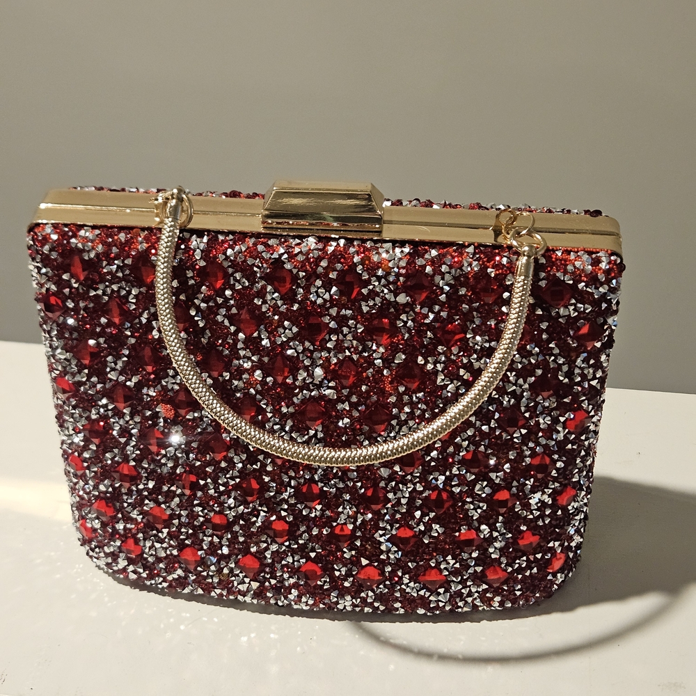 Elegant Red Crystal Clutch*** NWOT